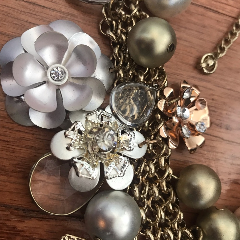 Spring BLING Necklace - Picture 3 of 5